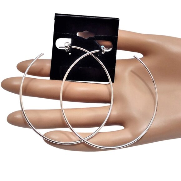 2 5/8" Avon Open End Hoops Pierced Stud Silver Tone Vintage Extra Large 66mm - Picture 3 of 3